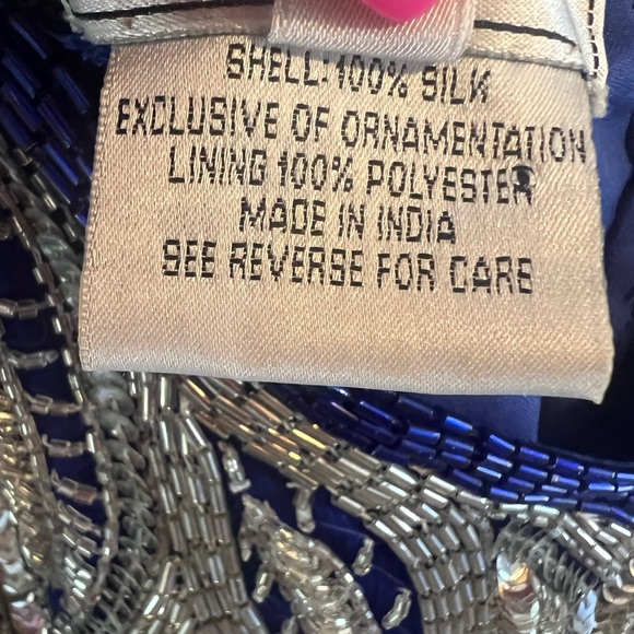 Mark & John by B2 gown 100 % Silk - Picture 6 of 7